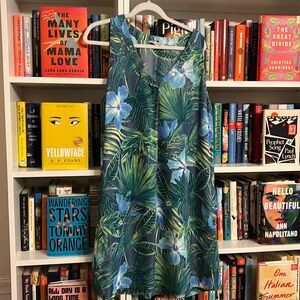 Tommy Bahama printed. Shift Dress.